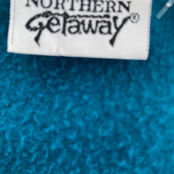 Northern Getaway women’s scarf - Picture 3 of 4